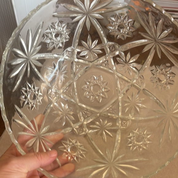 - Vintage Anchor Hocking Star of David Glass serving bowl! - Picture 2 of 7